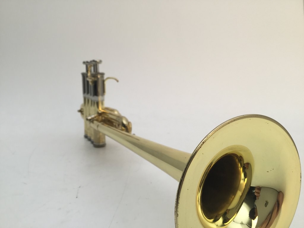 Buy Pre owned Piccolo Trumpet Yamaha 983, Gelakt, as New? Order online