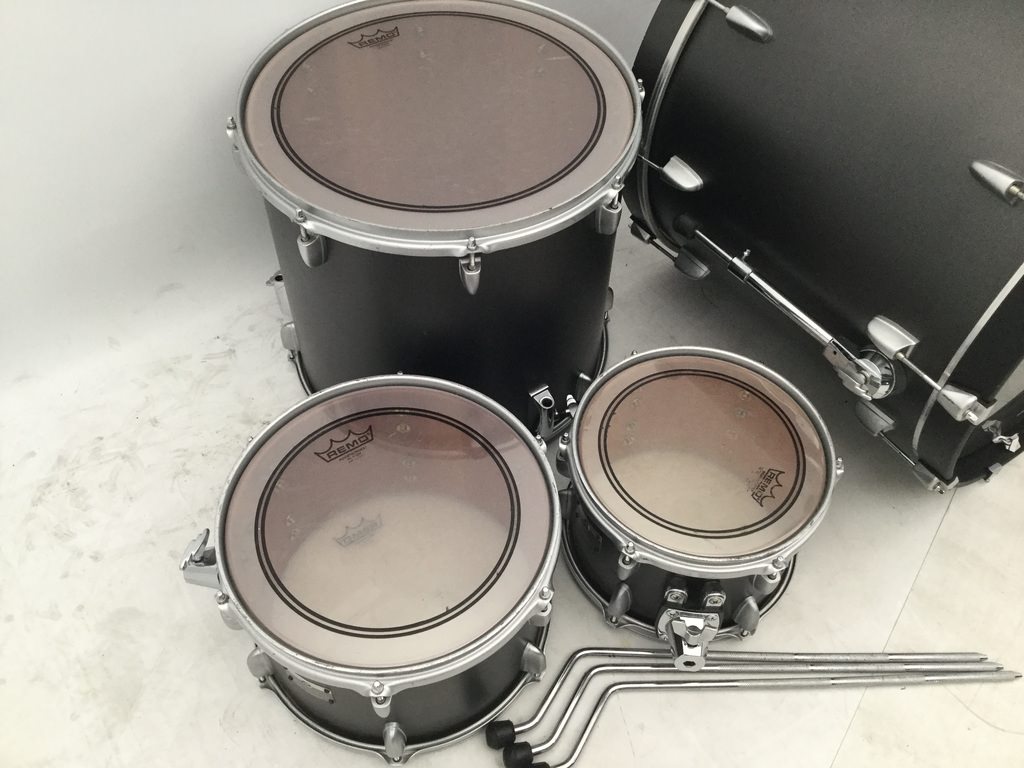 Gebruikte Drumstel Yamaha Rockstar, Grey, BD22x18, TT10x6, TT12x8, FT16x6,  shellset