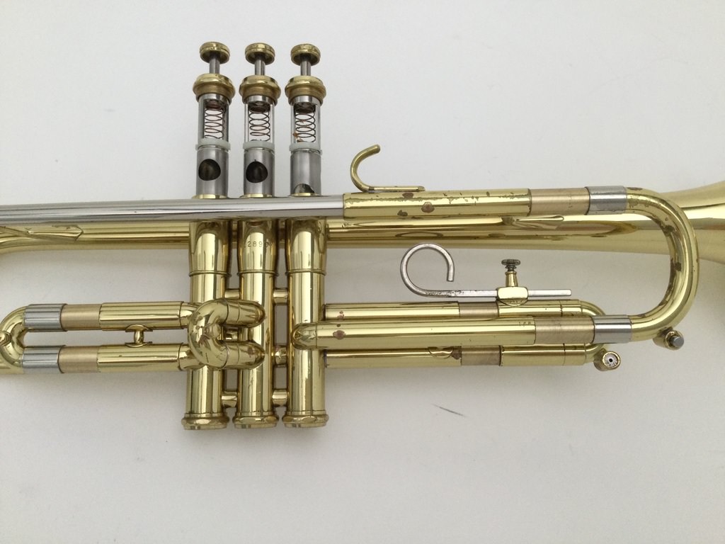 Buy Pre owned Bb Trumpet Getzen 300 serie, Laquered? Order online for the best price!