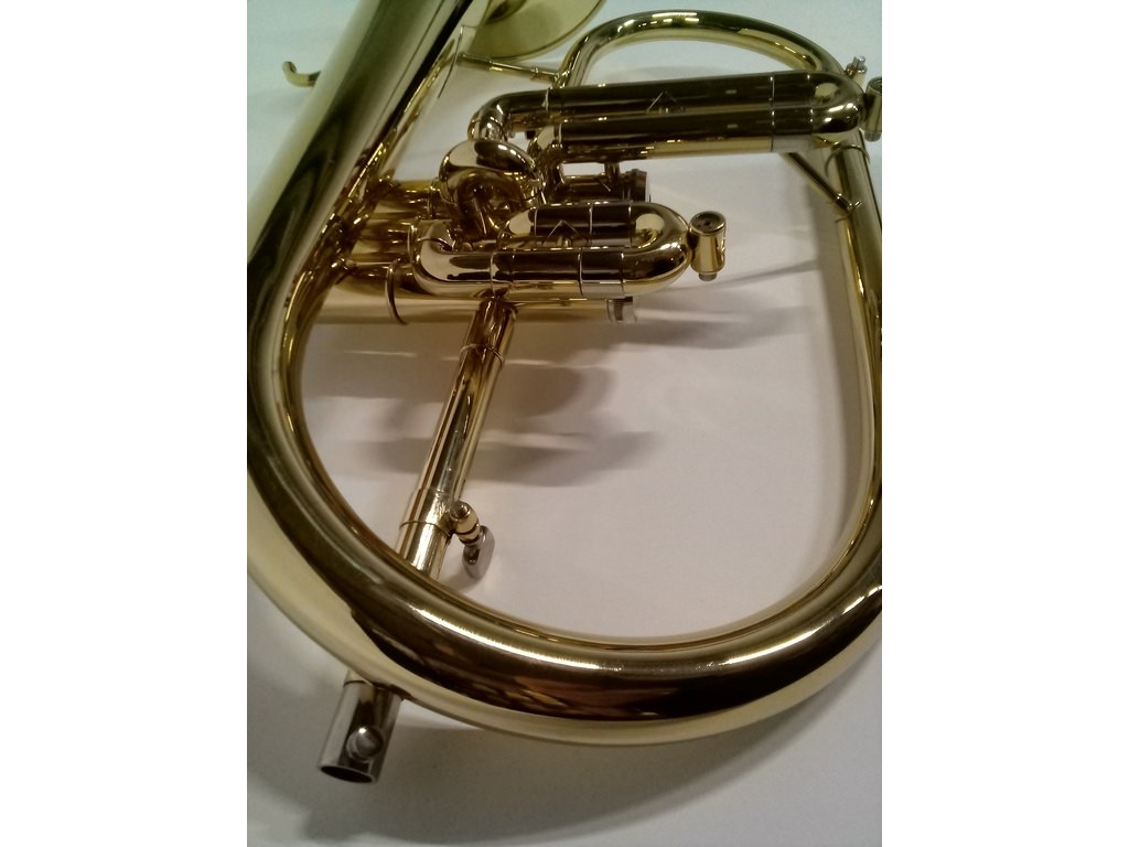 Buy Pre owned Flugelhorn Getzen Eterna, Laquered? Order online for the