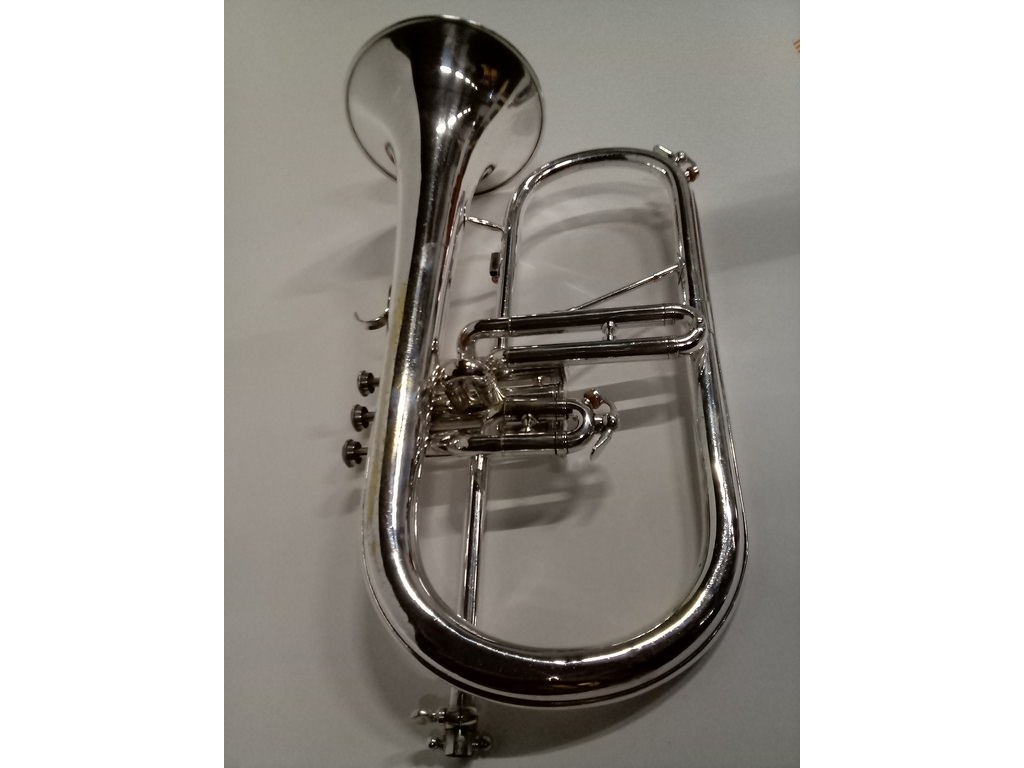 Buy Pre owned Flugelhorn Courtois? Order online for the best price!